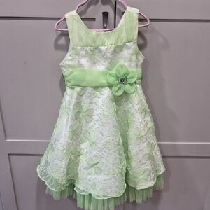 Jona Michelle Light Green Floral Lace Party Dress with Flower Sash